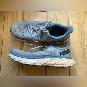 Hoka One One Womens Arahi 5 1115012 running shoe 9.5